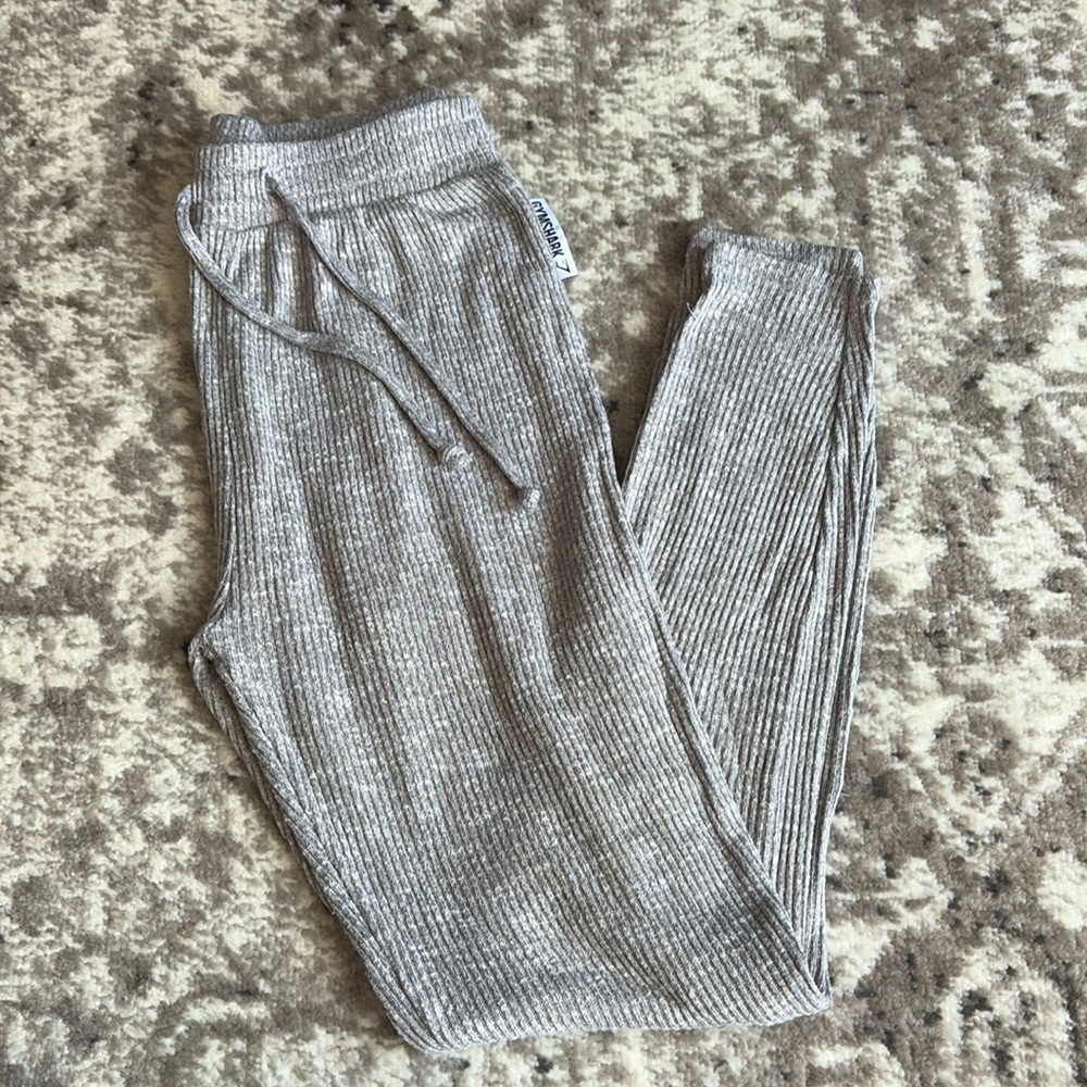 GYMSHARK joggers